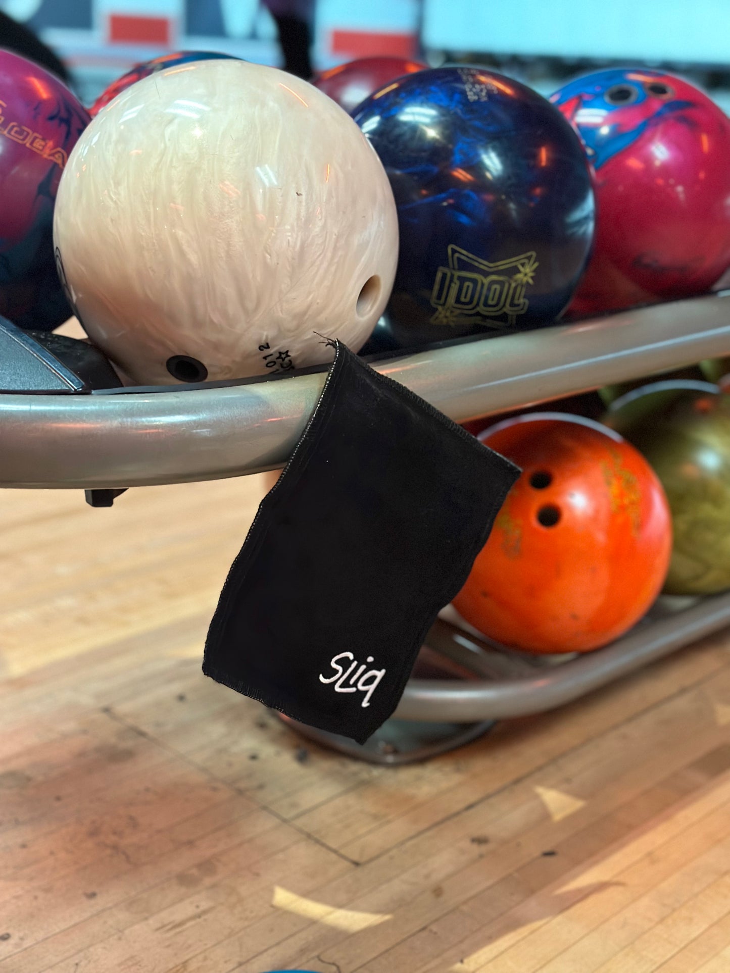 Magnetic Leather Bowling Shammy